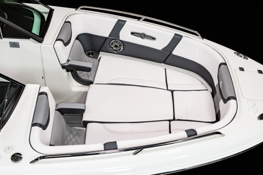 Chaparral 30 SURF
