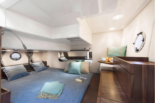 Моторная яхта Marex 375