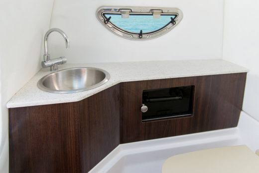 Regal 26 FASDECK