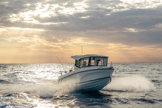 QUICKSILVER 625 PILOTHOUSE