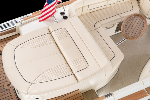 Chris-Craft Launch 25 GT