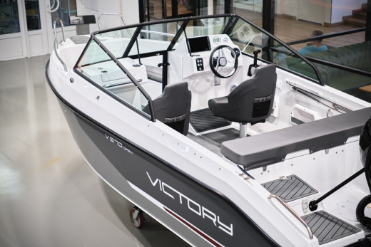 Victory 570 Open