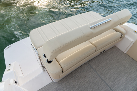 Regal 33 EXPRESS