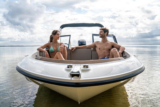 QUICKSILVER 525 AXESS
