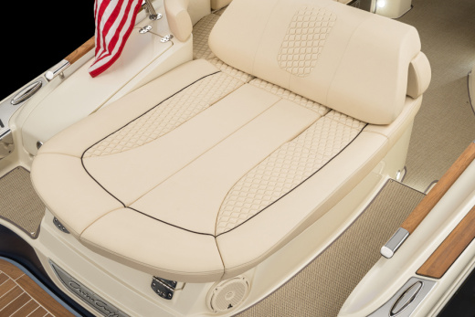 Chris-Craft Launch 28 GT