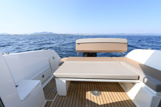 QUICKSILVER ACTIV 675 WEEKEND