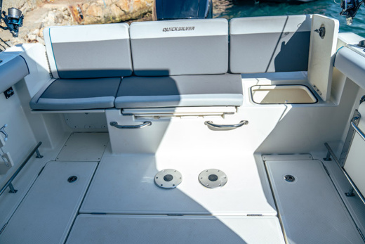 QUICKSILVER 625 PILOTHOUSE
