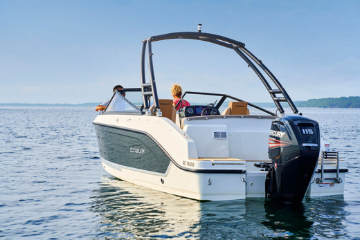 QUICKSILVER ACTIV 605 BOWRIDER