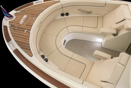 Chris-Craft Launch 28 GT