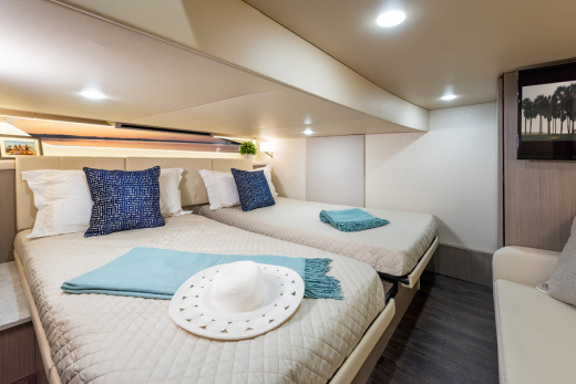 Regal 42 FXO