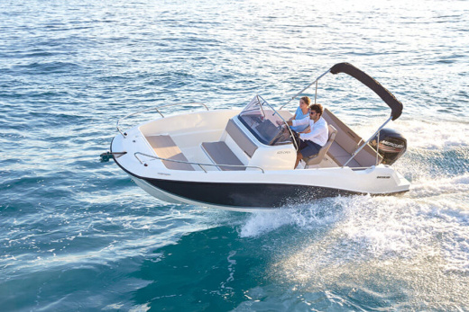 QUICKSILVER ACTIV 605 OPEN