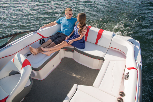 Regal 22 FASDECK