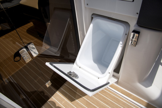 Regal 2800
