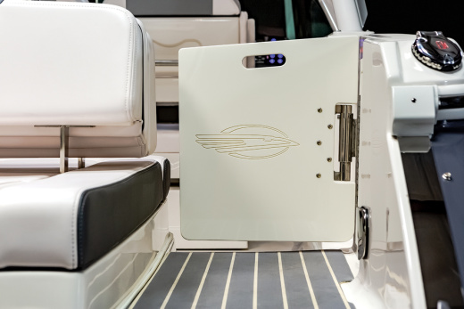 Chaparral 280 OSX