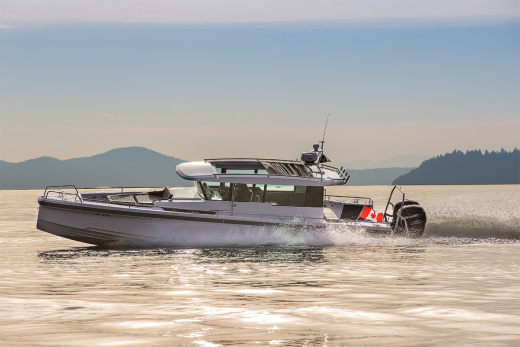 Axopar 37 Cabin