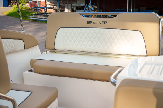 Bayliner Ciera 8