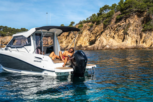 QUICKSILVER ACTIV 675 WEEKEND