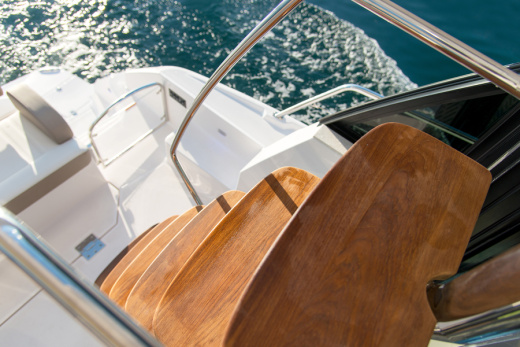 Regal 42 FLY