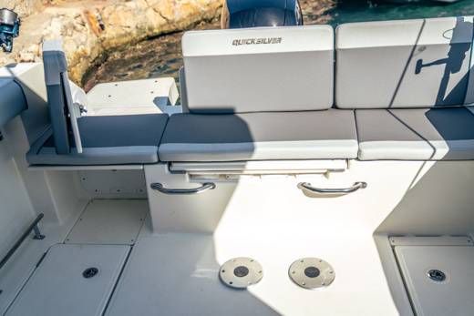 QUICKSILVER 625 PILOTHOUSE
