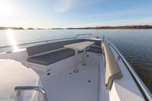 Axopar 28 Cabin