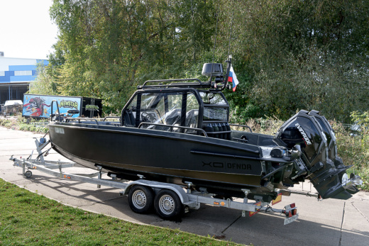 XO DFNDR с  двигателями Evinrude E-Tec G2 (2х200 л.с.)