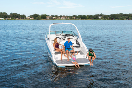 Regal 26 FASDECK