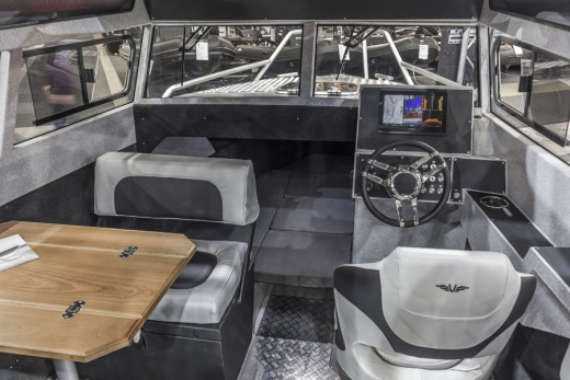 Volzhanka Voyager 800 Cabin