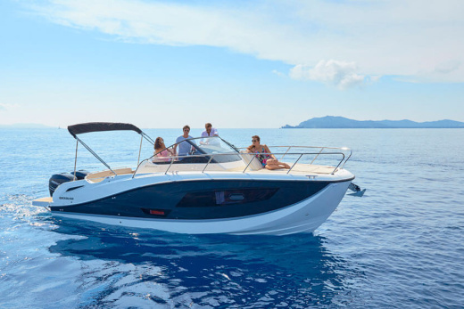 QUICKSILVER ACTIV 875 SUNDECK