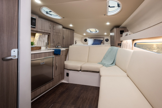 Regal 33 EXPRESS