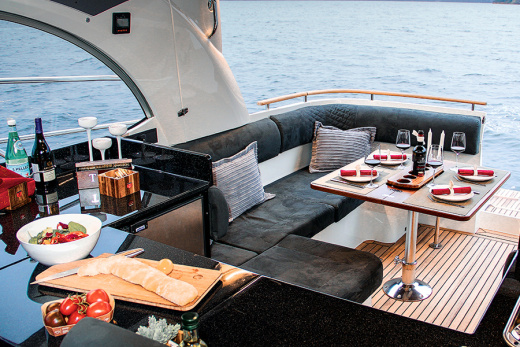 Моторная яхта Marex 360 Cabriolet Cruiser
