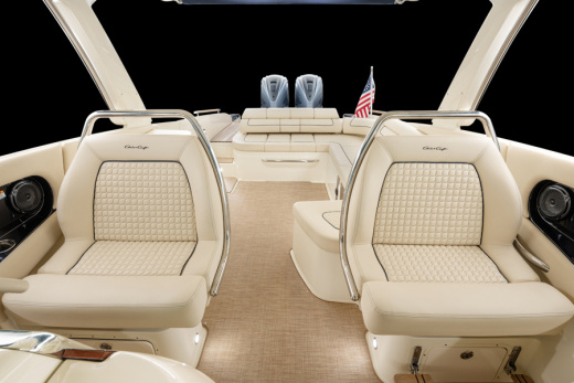 Chris-Craft Launch 35 GT