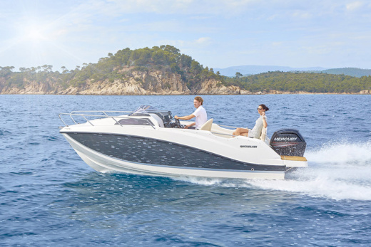 QUICKSILVER ACTIV 555 CABIN