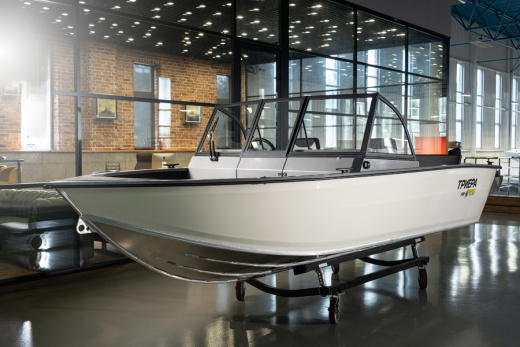 Триера 490 Боурайдер