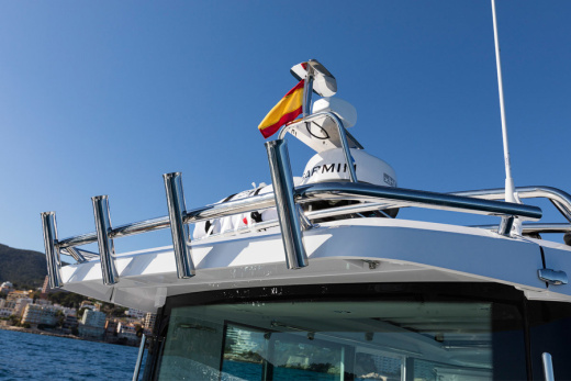 Axopar 37 Cabin