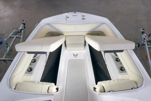 Regal 26 FASDECK