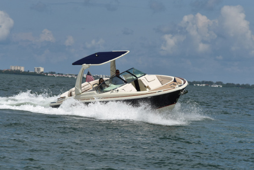 Chris-Craft Launch 28 GT