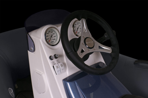 Лодка BRIG Falcon F300