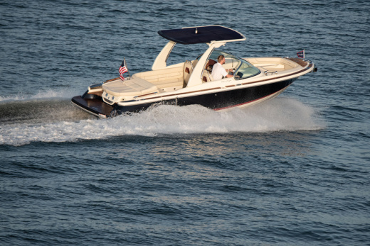 Chris-Craft Launch 25 GT