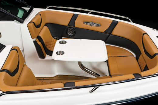 Chaparral 28 SURF