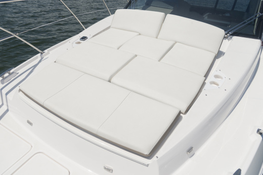 Regal 42 FLY