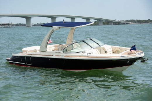 Chris-Craft Launch 25 GT