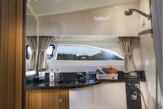 Моторная яхта Marex 310 Sun Cruiser