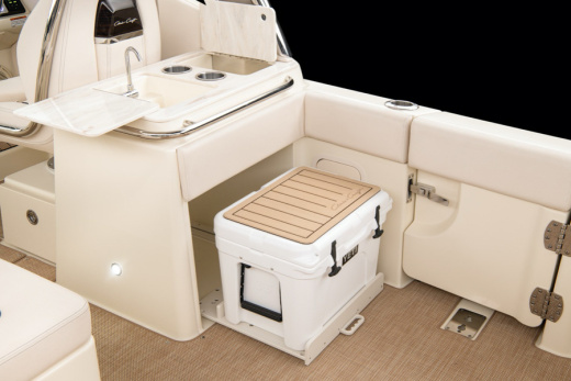 Chris-Craft Calypso 24