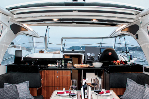 Моторная яхта Marex 360 Cabriolet Cruiser