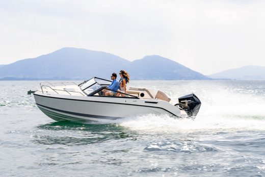 QUICKSILVER ACTIV 675 CRUISER