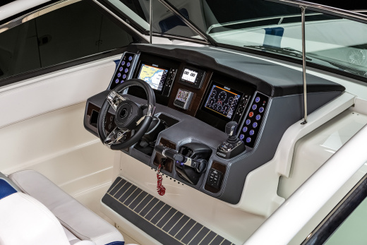 Chaparral 300 OSX