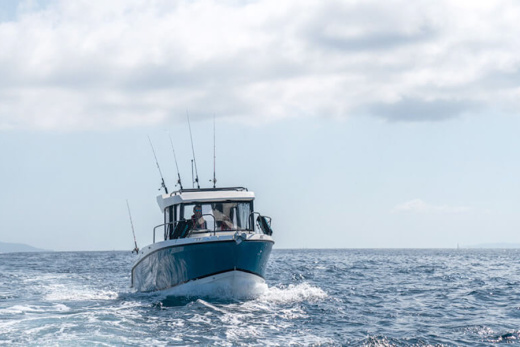 QUICKSILVER 705 PILOTHOUSE