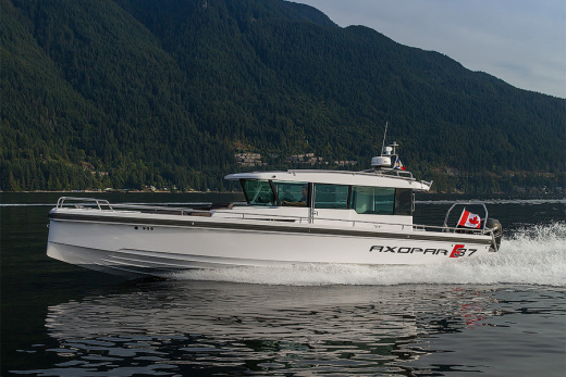 Axopar 37 Cabin