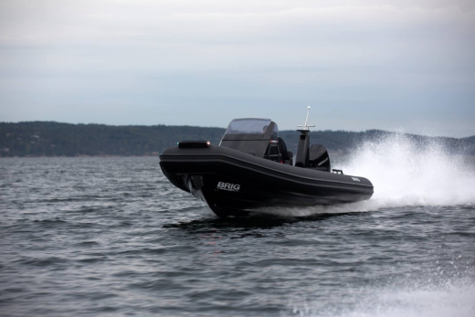 Лодка BRIG Eagle E8