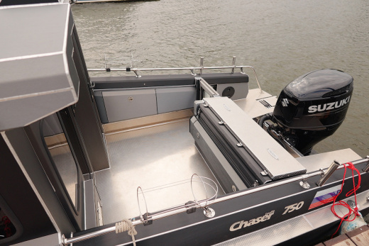 Swift Chaser 750